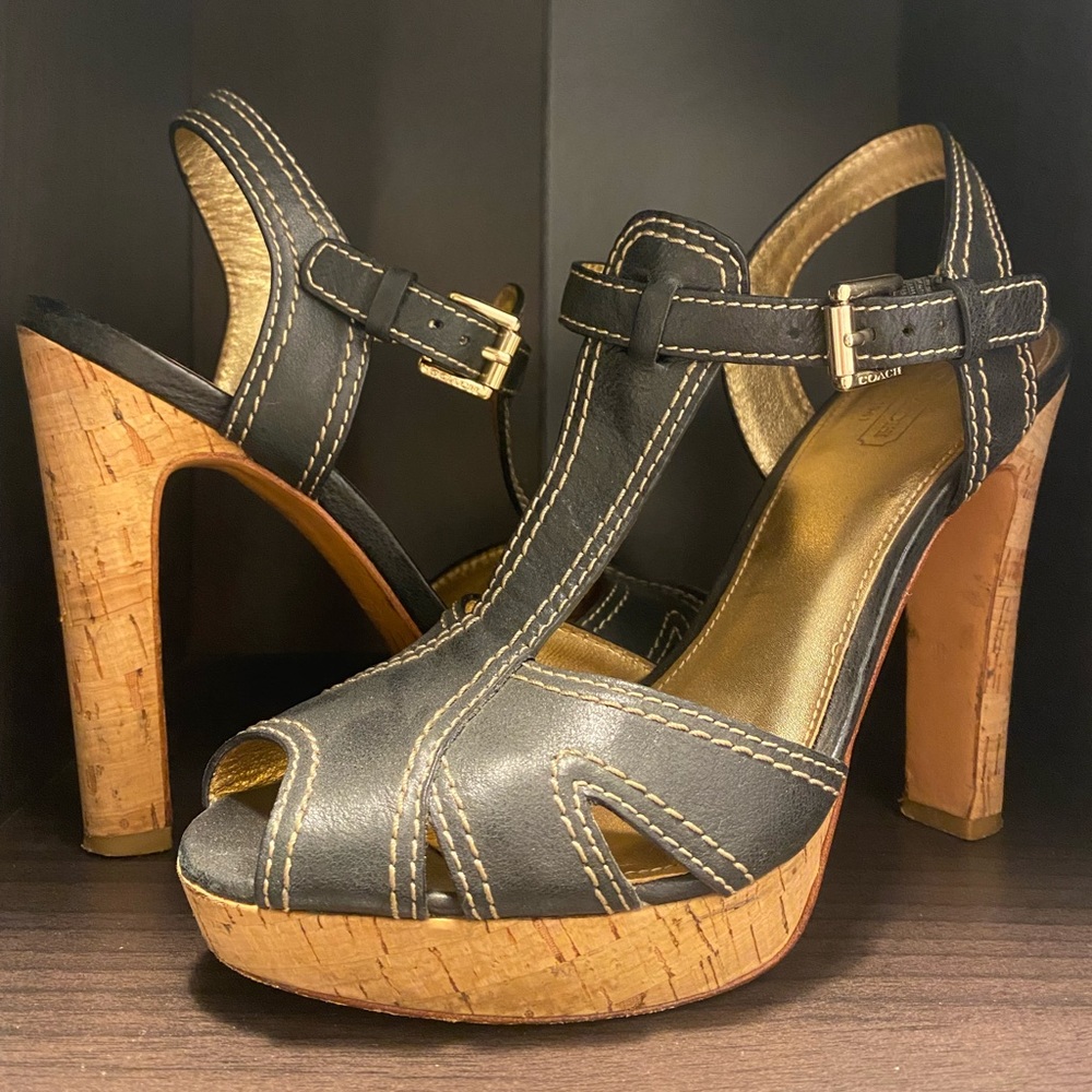 COACH Black Leather Pumps Size 8.5